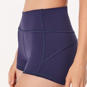 Like new Lululemon In Movement Short 2.5